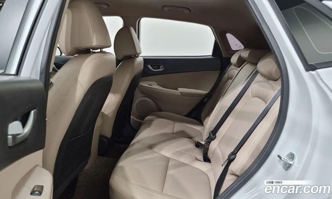 Hyundai Kona 2019 1.6 автомат (гидро), фото 12