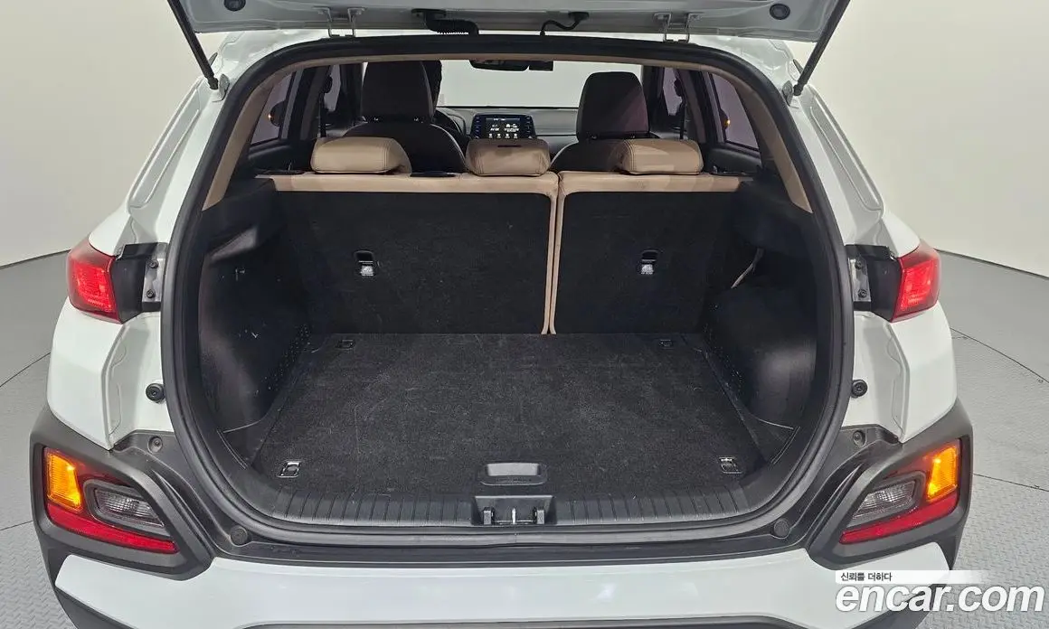 Hyundai Kona 2019 1.6 автомат (гидро), фото 20