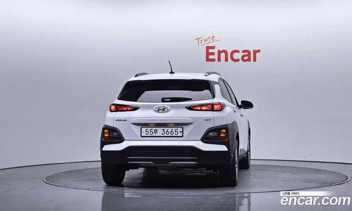 Hyundai Kona 2019 1.6 автомат (гидро), фото 4