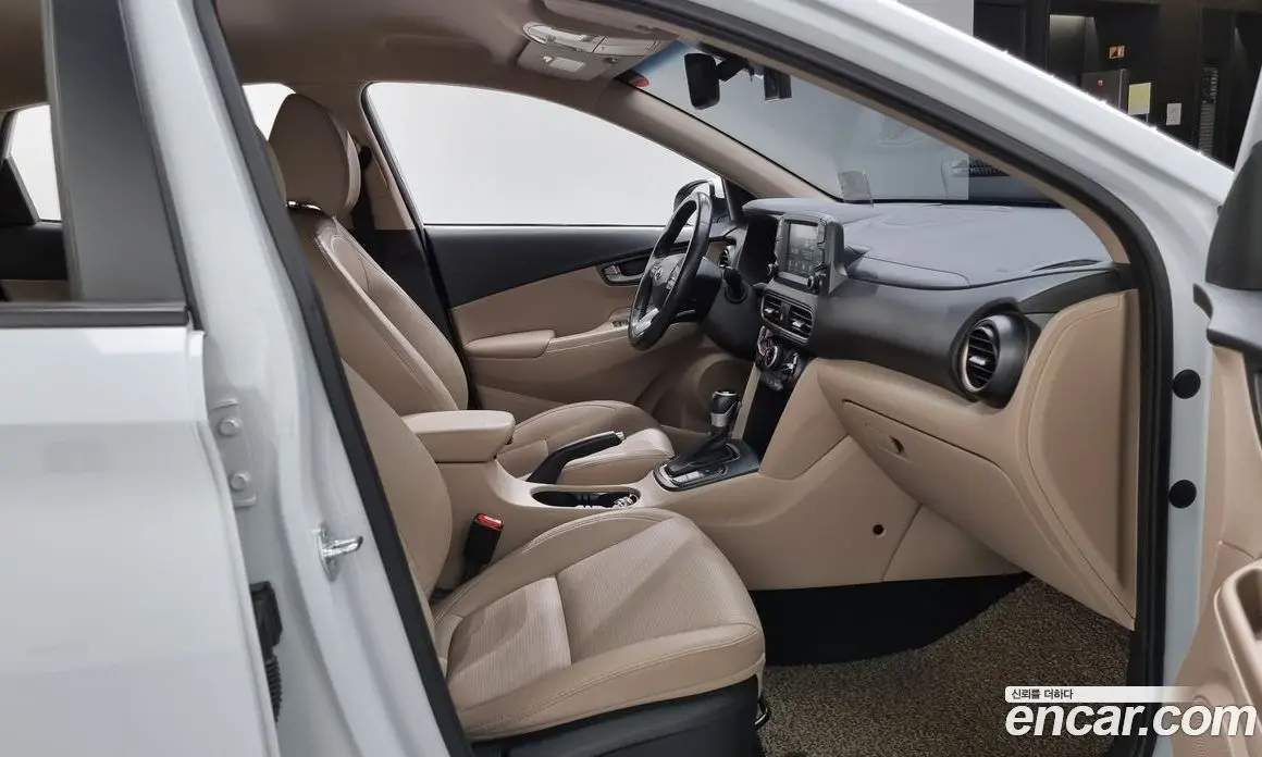 Hyundai Kona 2019 1.6 автомат (гидро), фото 10