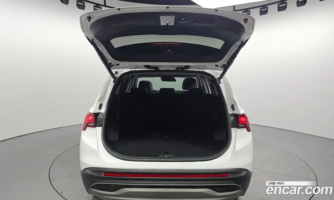 Hyundai Santa Fe 2022 2.2 автомат (гидро), фото 20