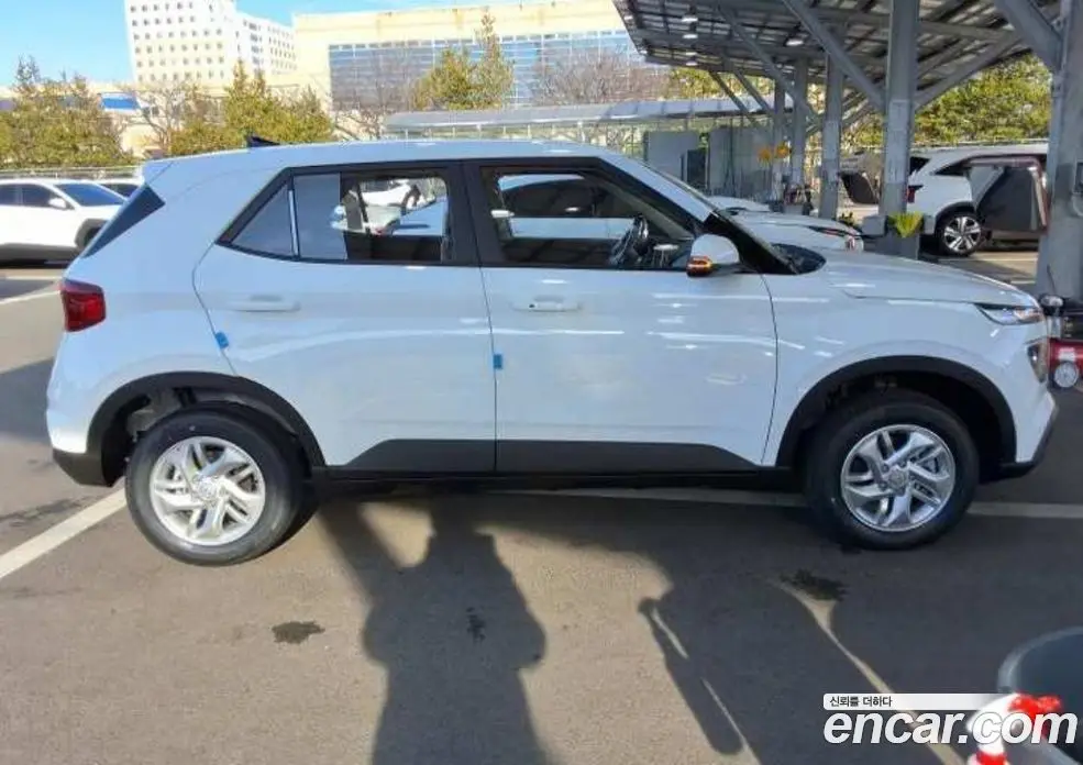 Hyundai Venue 2026 1.6 автомат (гидро), фото 11