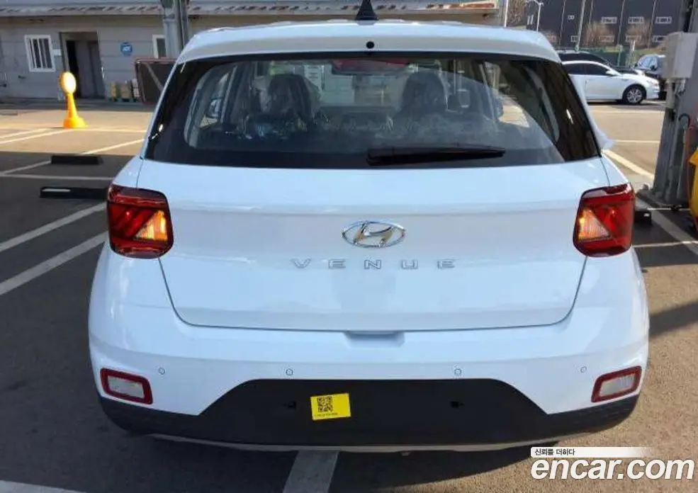 Hyundai Venue 2026 1.6 автомат (гидро), фото 3