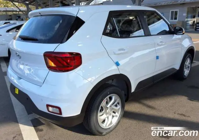 Hyundai Venue 2026 1.6 автомат (гидро), миниатюра 6