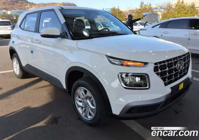 Hyundai Venue 2026 1.6 автомат (гидро), миниатюра 8