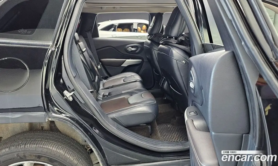 Jeep Cherokee 2017 2.2 автомат (гидро), фото 12