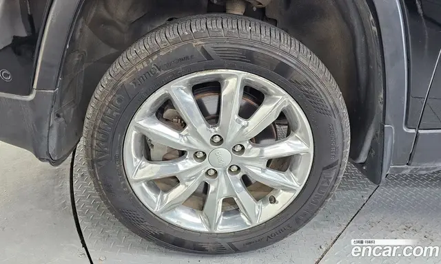 Jeep Cherokee 2017 2.2 автомат (гидро), миниатюра 5
