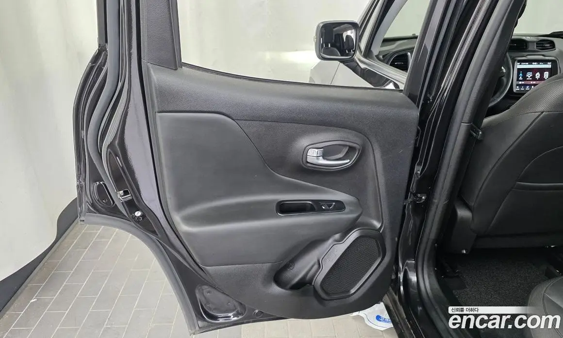 Jeep Renegade 2020 1.6 автомат (гидро), фото 15