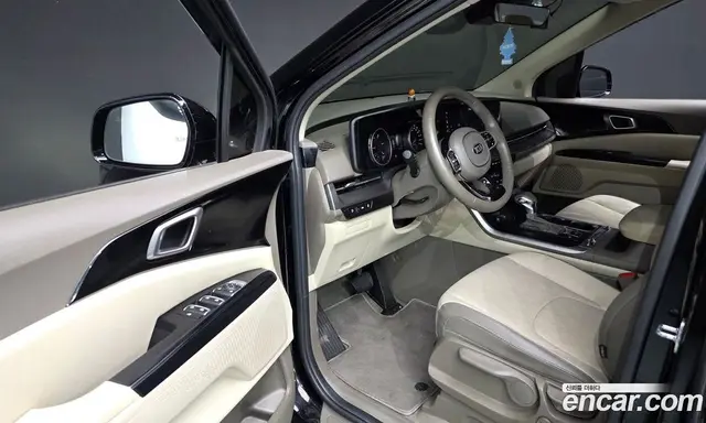Kia Carnival 2020 2.2 автомат (гидро), миниатюра 11