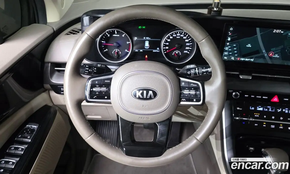 Kia Carnival 2020 2.2 автомат (гидро), фото 13
