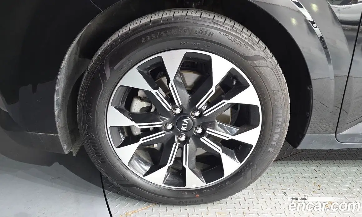 Kia Carnival 2020 2.2 автомат (гидро), фото 5