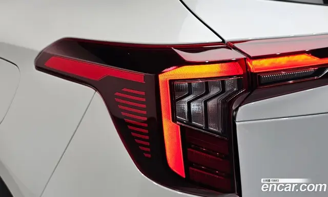 Kia Seltos 2024 1.6 автомат (гидро), миниатюра 9