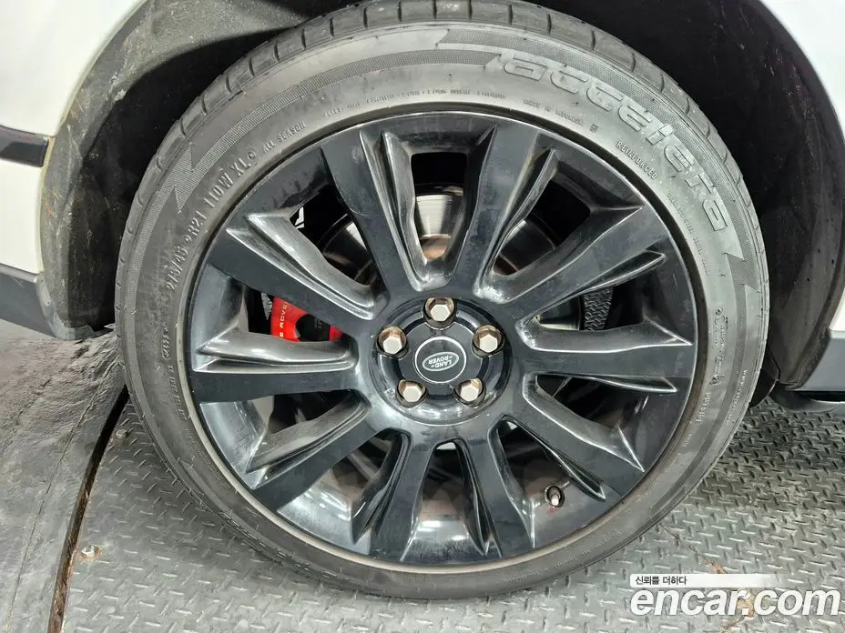 Land Rover Range Rover 2015 4.4 автомат (гидро), фото 6