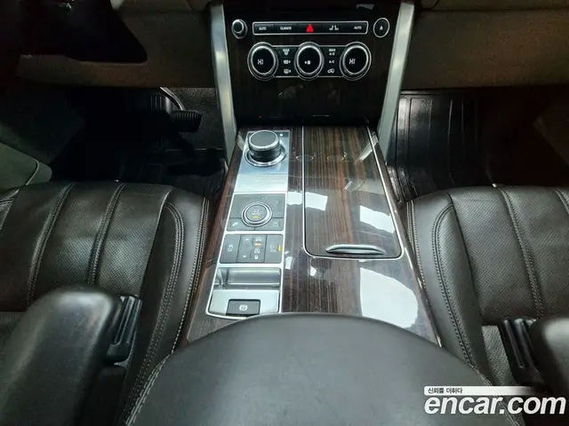 Land Rover Range Rover 2015 4.4 автомат (гидро), миниатюра 9