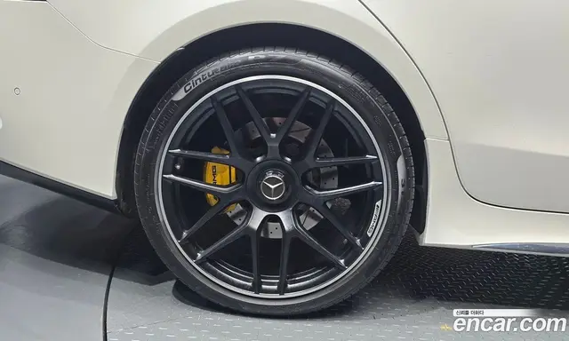 Mercedes-Benz AMG GT 2023 3.0 автомат (гидро), миниатюра 5