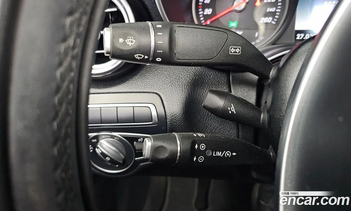 Mercedes-Benz C-Class 2018 2.0 автомат (гидро), фото 20