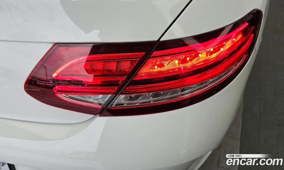 Mercedes-Benz C-Class 2018 2.0 автомат (гидро), фото 9