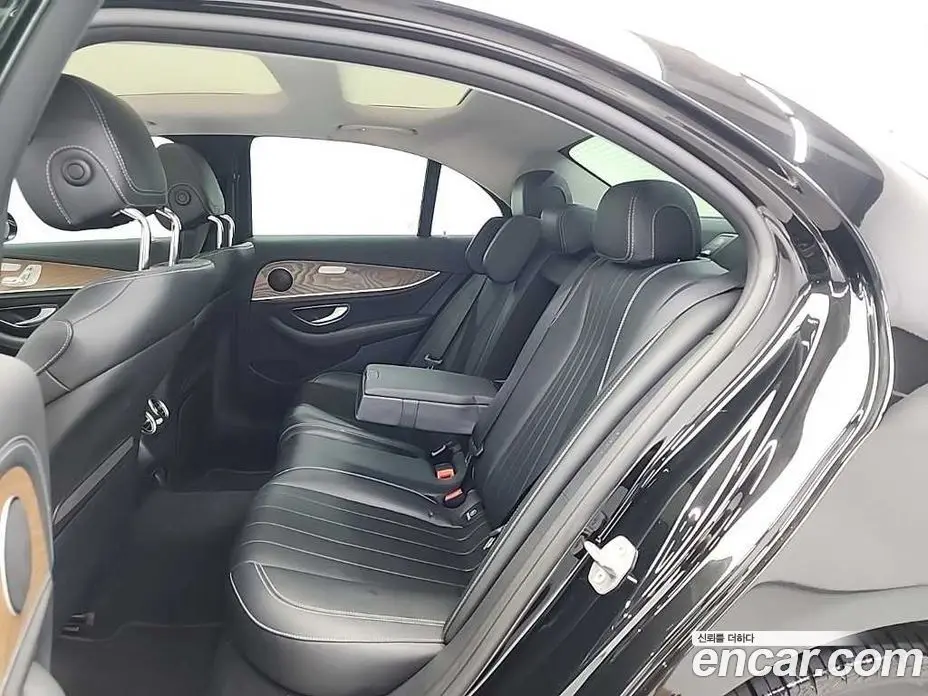 Mercedes-Benz E-Class 2017 2.0 автомат (гидро), фото 12