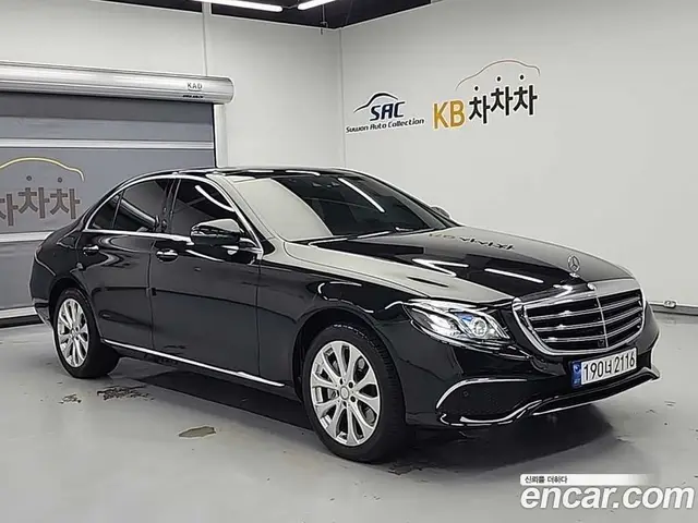 Mercedes-Benz E-Class 2017 2.0 автомат (гидро), миниатюра 4