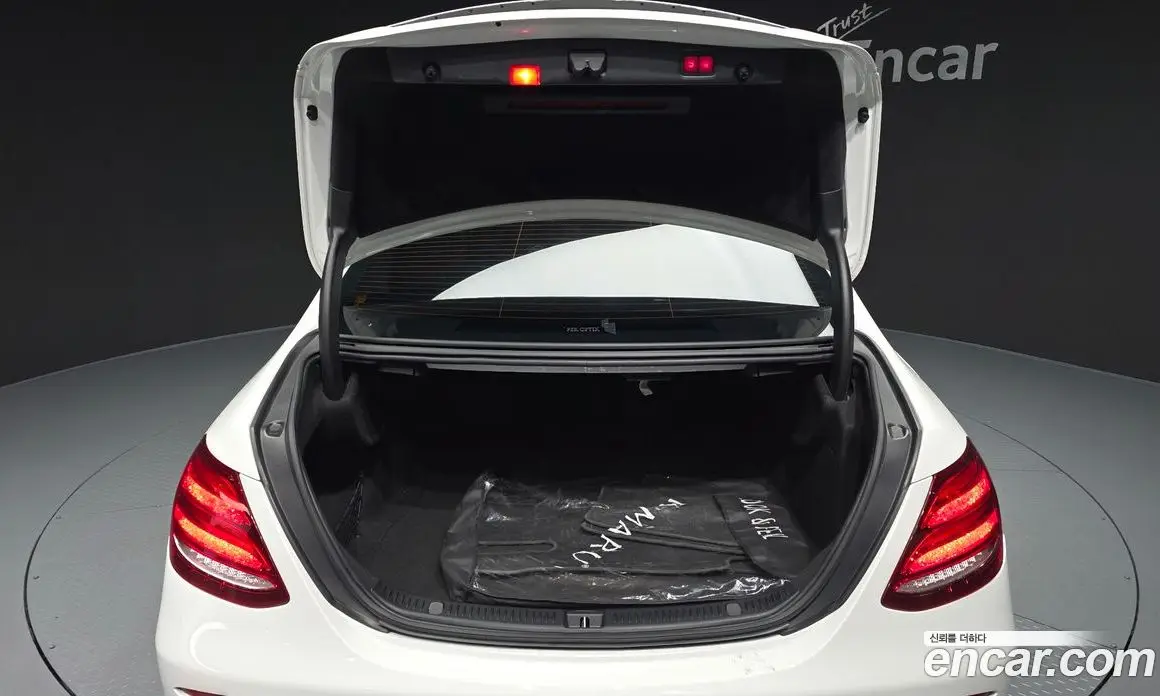 Mercedes-Benz E-Class 2019 2.0 автомат (гидро), фото 20