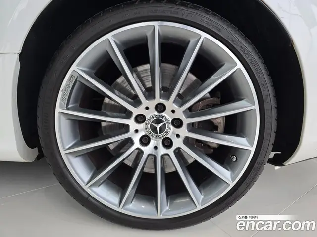 Mercedes-Benz E-Class 2022 3.0 автомат (гидро), миниатюра 12