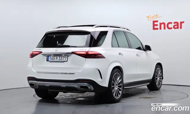 Mercedes-Benz GLE-Class 2024 3.0 автомат (гидро), миниатюра 2