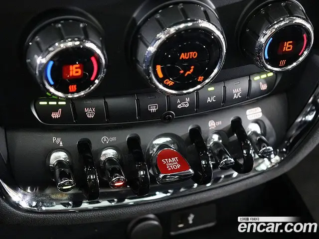 Mini Clubman 2019 1.5 автомат (гидро), миниатюра 10