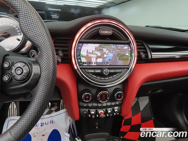 Mini Cooper Convertible 2020 2.0 автомат (гидро), миниатюра 11