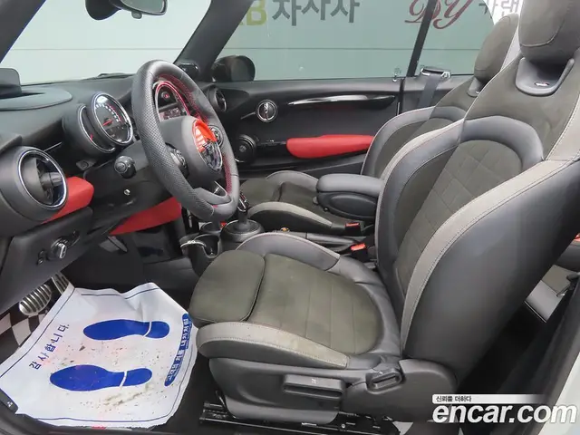 Mini Cooper Convertible 2020 2.0 автомат (гидро), миниатюра 7