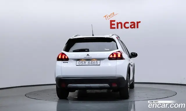 Peugeot 2008 2019 1.5 автомат (гидро), миниатюра 4