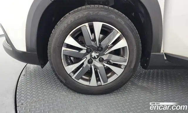 Peugeot 2008 2019 1.5 автомат (гидро), миниатюра 5