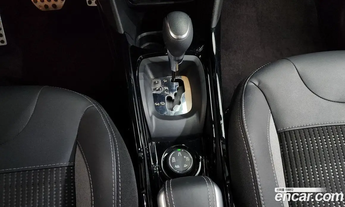 Peugeot 2008 2019 1.5 автомат (гидро), фото 9