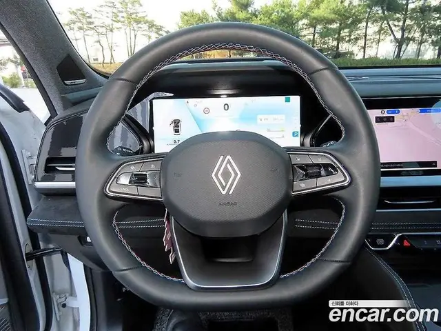 Renault (Samsung) Grand Koleos 2024 2.0 автомат (гидро), миниатюра 8