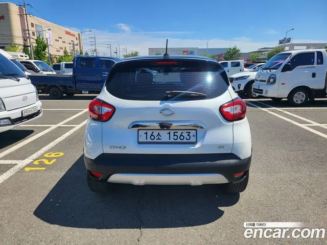 Renault (Samsung) QM3 2017 1.5 автомат (гидро), миниатюра 4