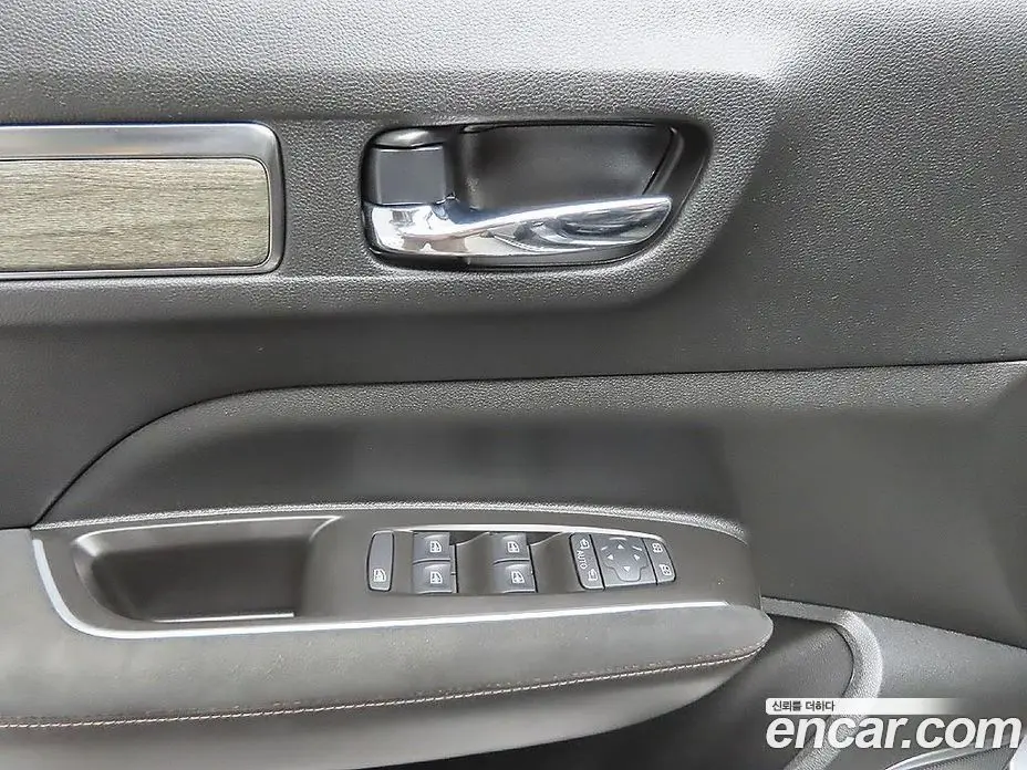 Renault (Samsung) QM6 2022 2.0 автомат (гидро), фото 12 Renault (Samsung) QM6 2022 2.0 автомат (гидро), фото 12