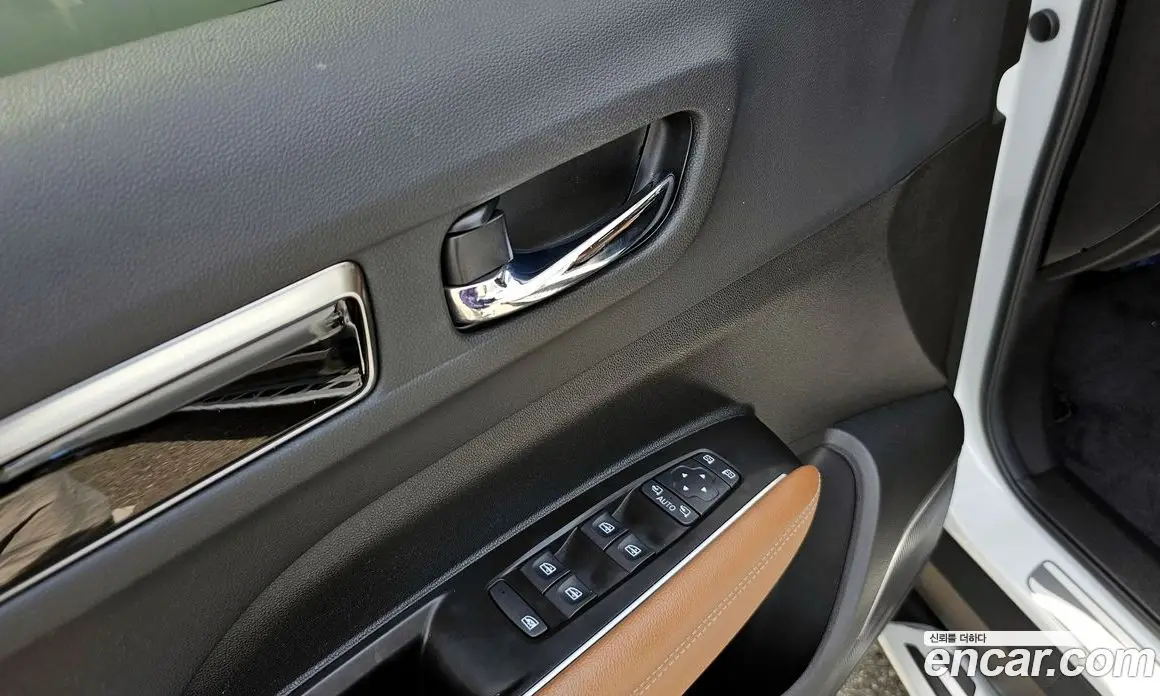 Renault (Samsung) QM6 2023 2.0 автомат (гидро), фото 14
