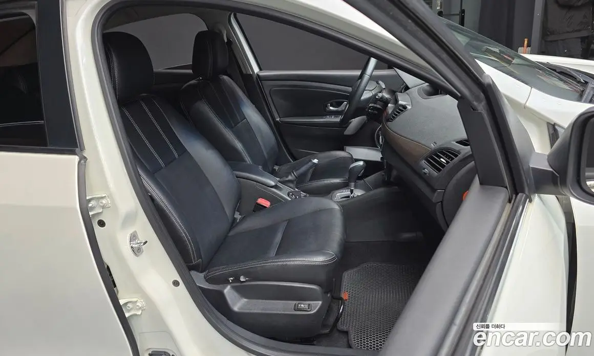 Renault (Samsung) SM3 2010 1.6 автомат (гидро), фото 12