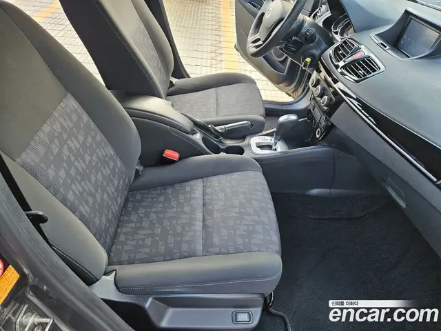 Renault (Samsung) SM3 2015 1.6 автомат (гидро), миниатюра 12