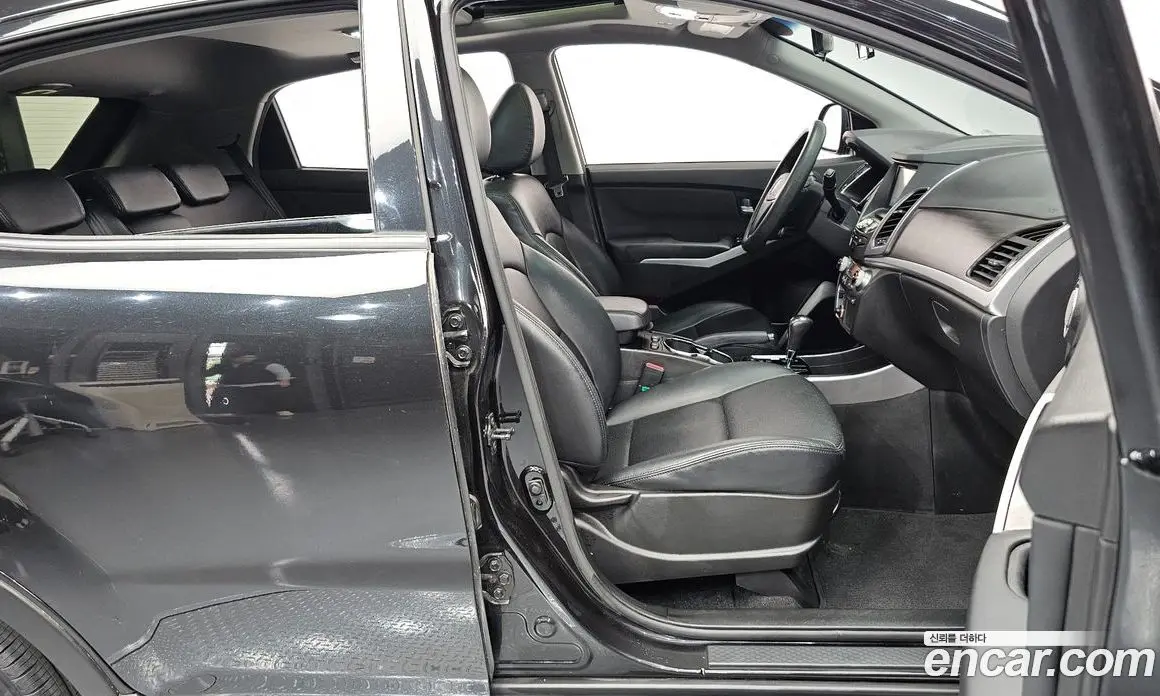 SsangYong Korando 2014 2.0 автомат (гидро), фото 16