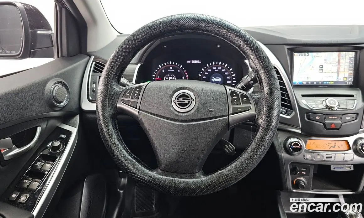 SsangYong Korando 2014 2.0 автомат (гидро), фото 18