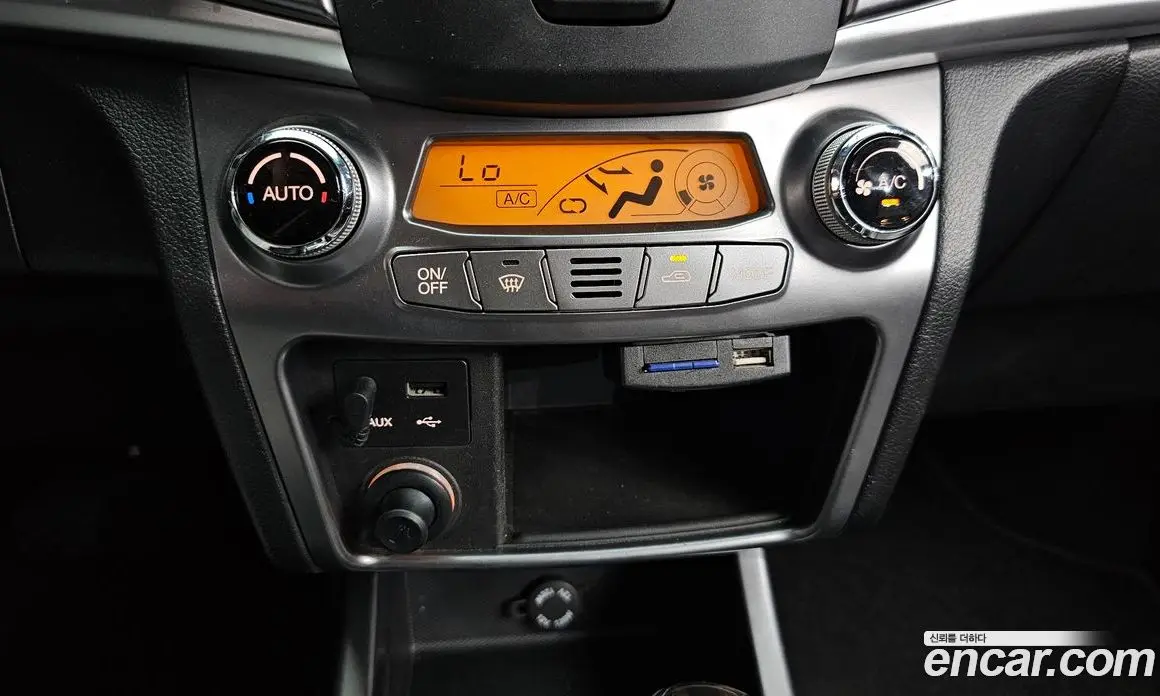 SsangYong Korando 2014 2.0 автомат (гидро), фото 19