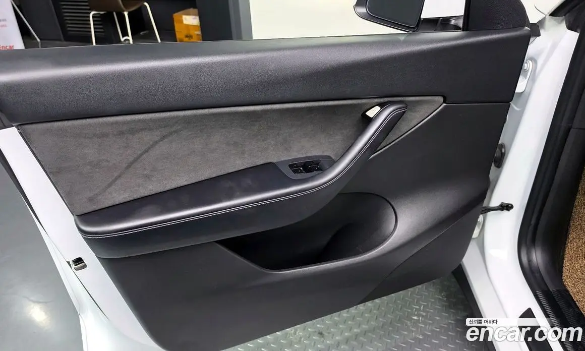 Tesla Model Y 2021 0.2 автомат (гидро), фото 13