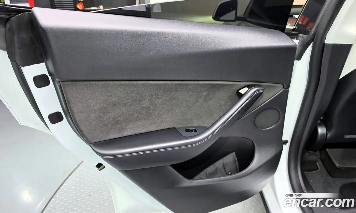 Tesla Model Y 2021 0.2 автомат (гидро), фото 14