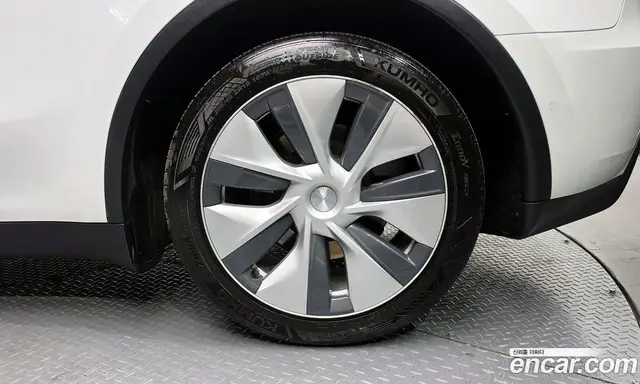 Tesla Model Y 2021 0.2 автомат (гидро), миниатюра 6