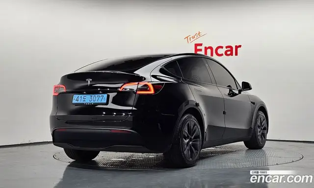Tesla Model Y 2024 0.2 автомат (гидро), миниатюра 1 Tesla Model Y 2024 0.2 автомат (гидро), миниатюра 1