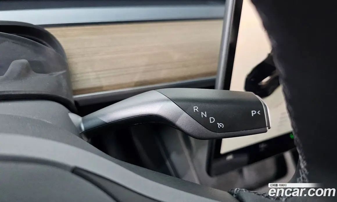Tesla Model Y 2024 0.2 автомат (гидро), фото 11 Tesla Model Y 2024 0.2 автомат (гидро), фото 11