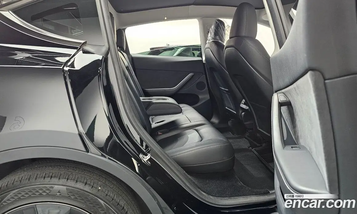 Tesla Model Y 2024 0.2 автомат (гидро), фото 16 Tesla Model Y 2024 0.2 автомат (гидро), фото 16