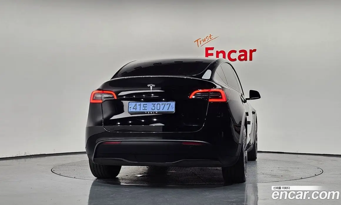 Tesla Model Y 2024 0.2 автомат (гидро), фото 3 Tesla Model Y 2024 0.2 автомат (гидро), фото 3