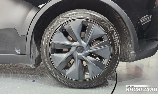 Tesla Model Y 2024 0.2 автомат (гидро), миниатюра 6 Tesla Model Y 2024 0.2 автомат (гидро), миниатюра 6