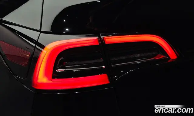 Tesla Model Y 2024 0.2 автомат (гидро), миниатюра 8 Tesla Model Y 2024 0.2 автомат (гидро), миниатюра 8